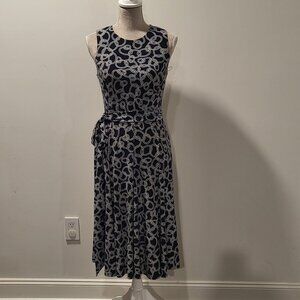 Lauren Ralph Lauren Size 4 (6), Navy & White Sleeveless Dress